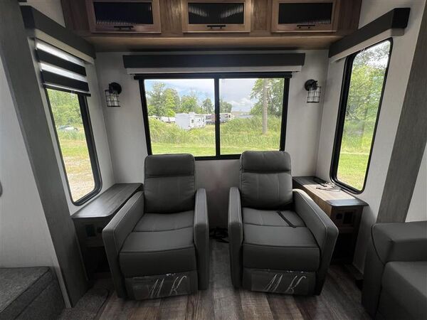 Tri City Rv Cherokee Arctic Wolf Sgs Rear Living Fifth Wheel