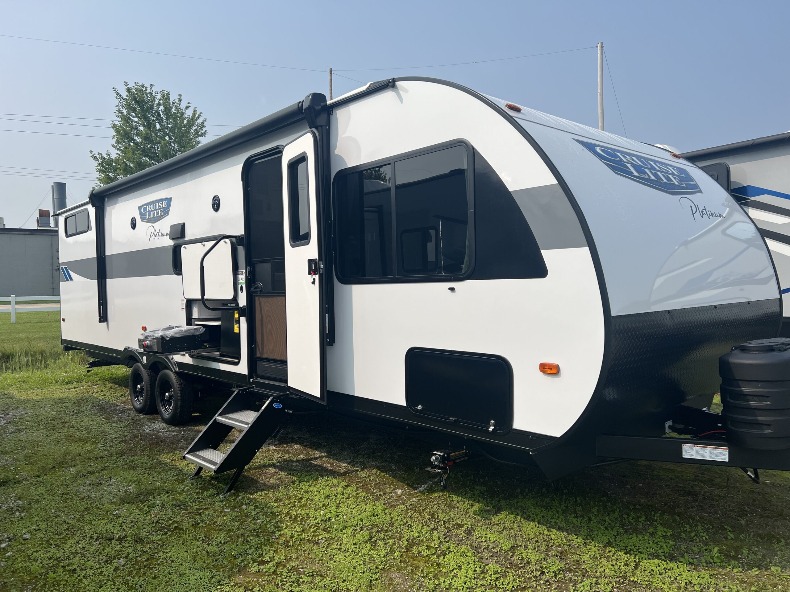 travel trailers 2024